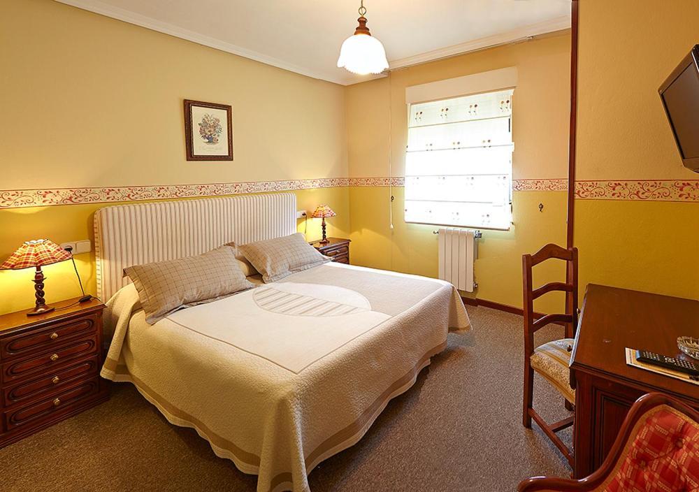 Casa Manoli Luarca Guest House Almuna Bagian luar foto