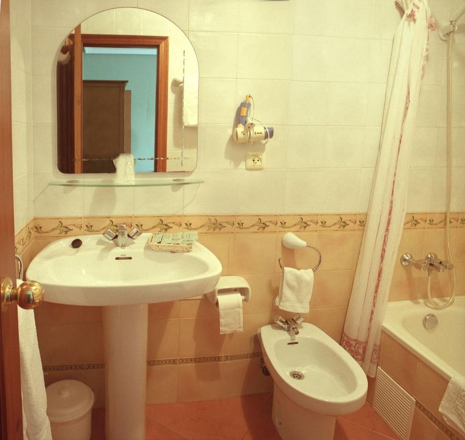 Casa Manoli Luarca Guest House Almuna Bagian luar foto