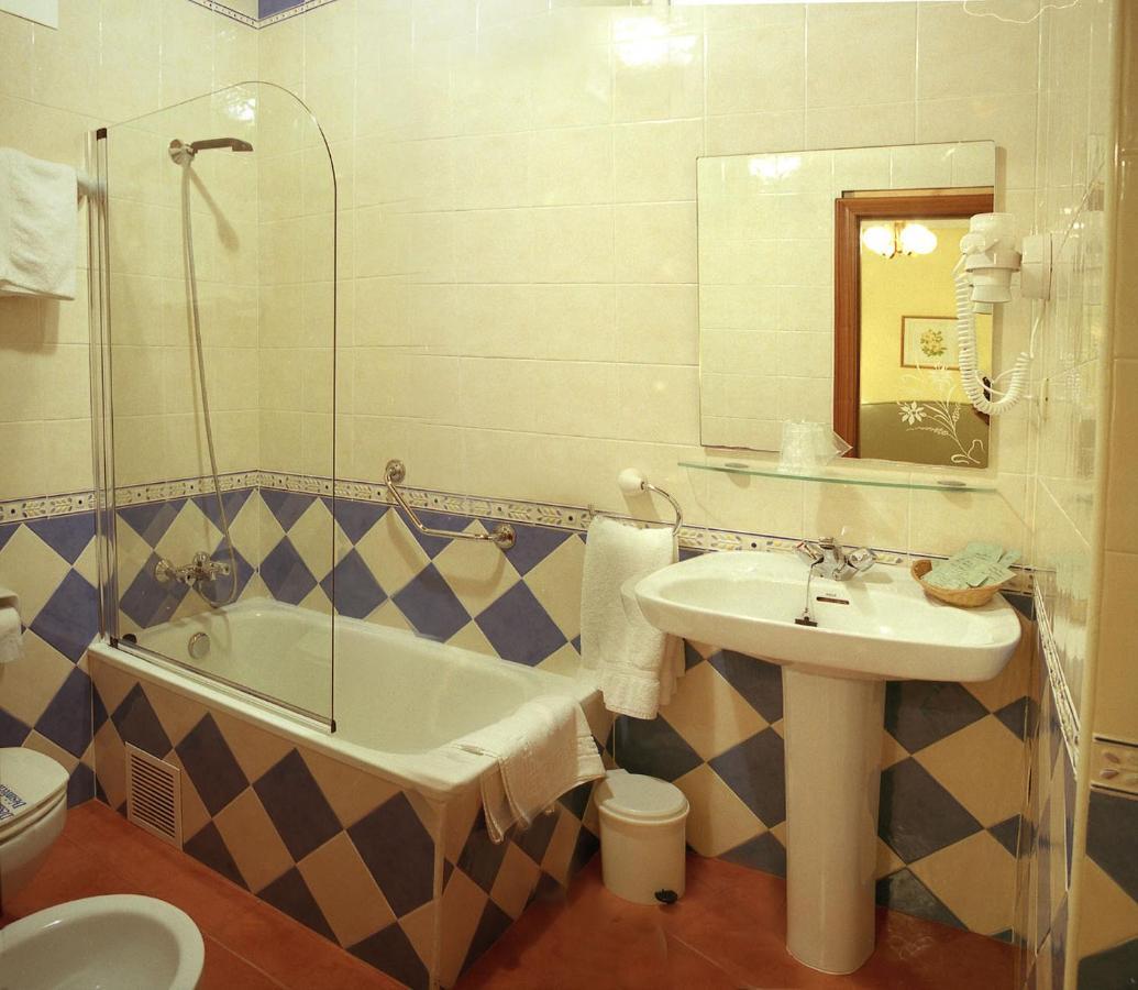 Casa Manoli Luarca Guest House Almuna Bagian luar foto